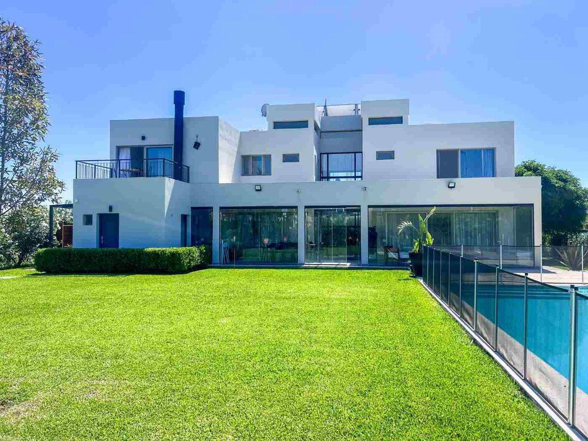 VENTA CASA DE 5 AMBIENTES GREENVILLE POLO&RESORT