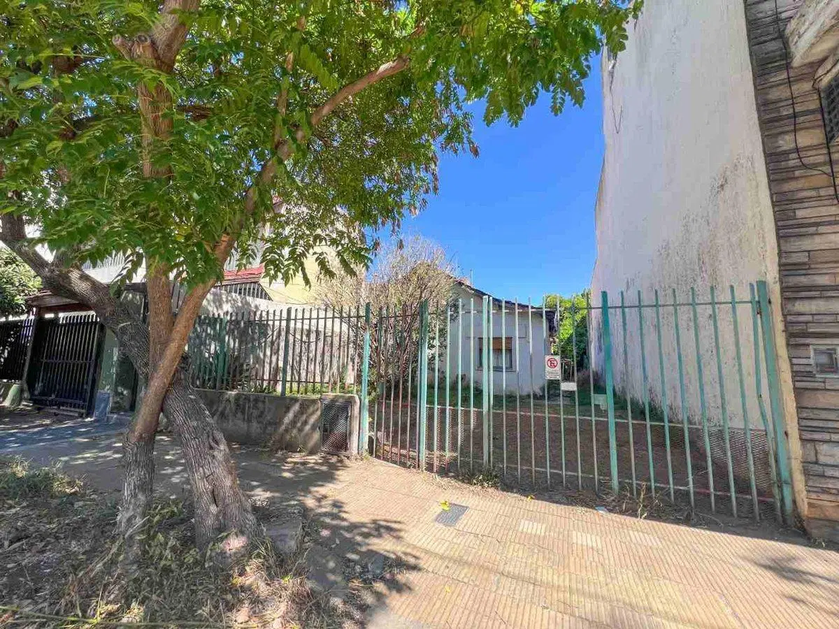 LOTE EN CENTRO DE SANTOS LUGARES 224 MTS 4