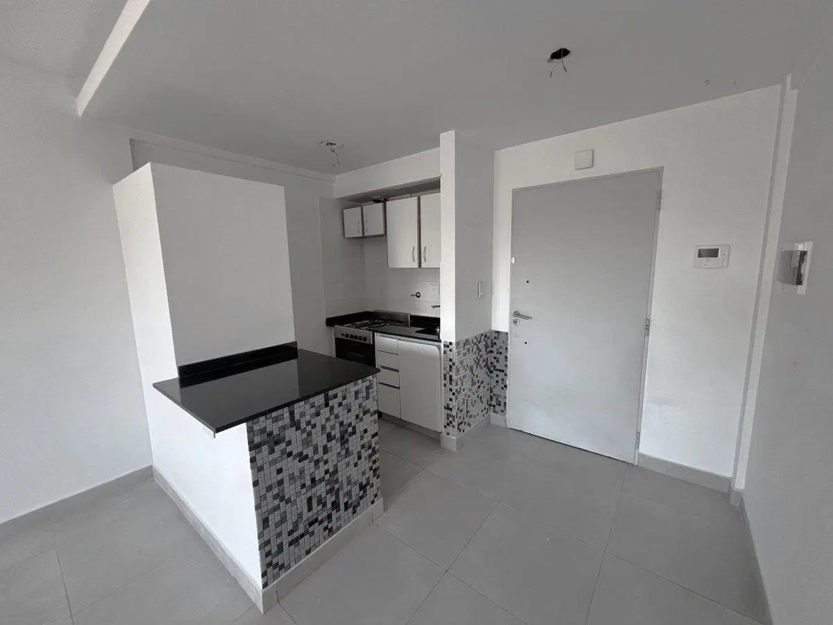 DEPARTAMENTO 2 AMBIENTES BALCON CABALLITO 3