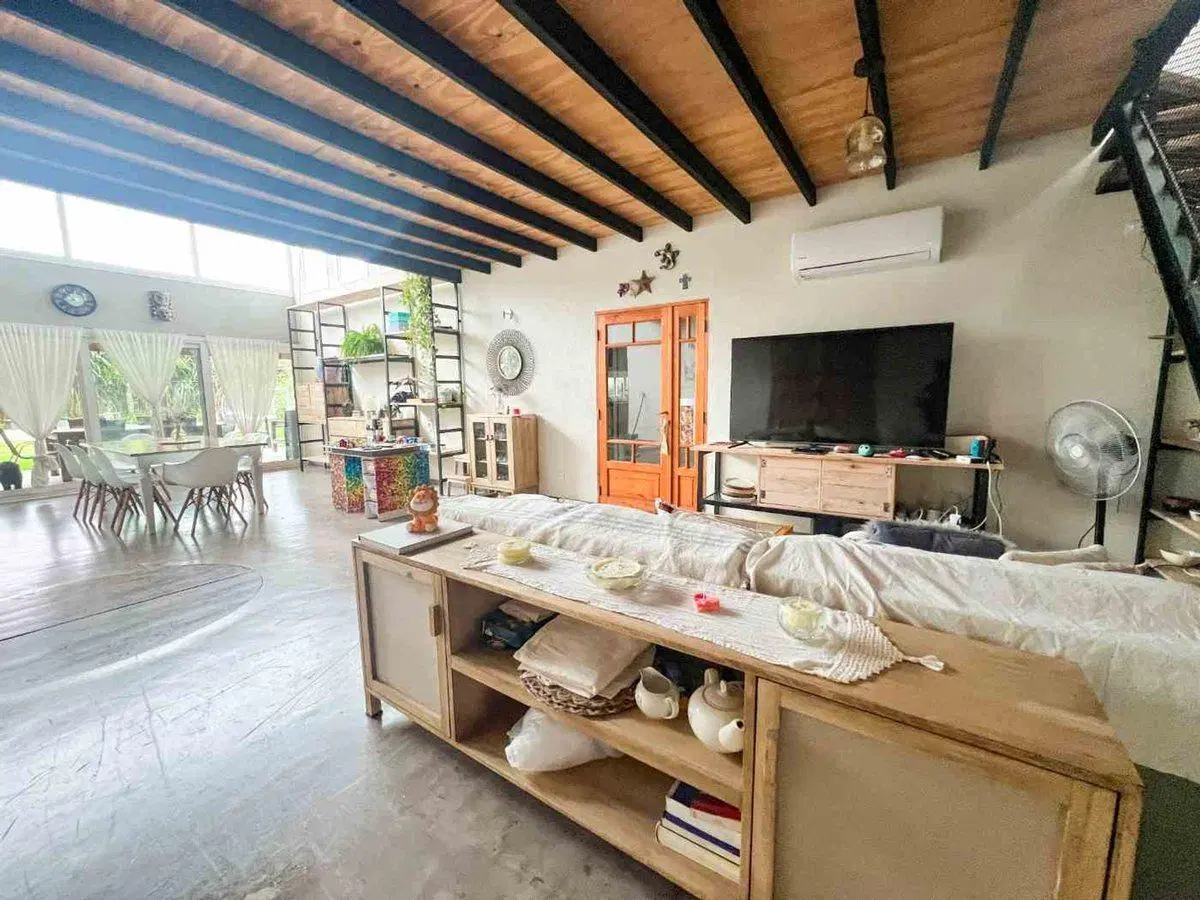 VENTA CASA 6 AMBIENTES SANTA ELENA PILETA CAVA 5
