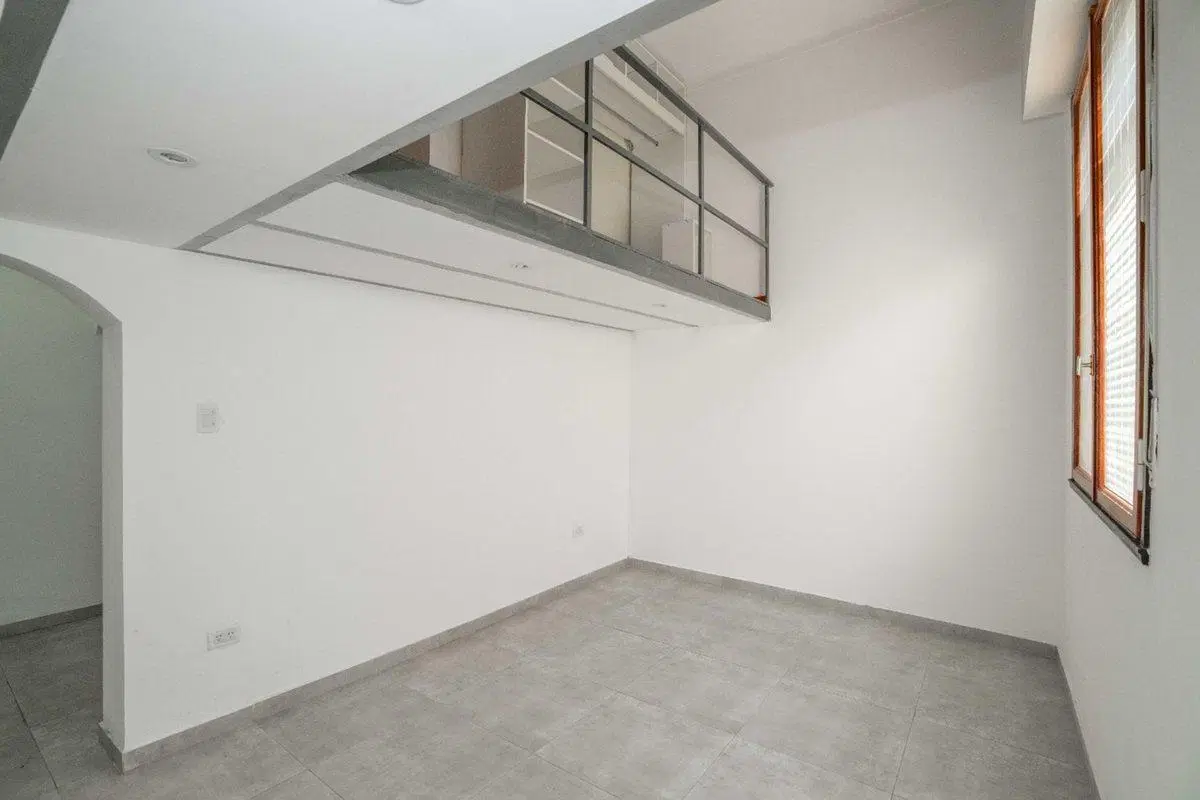 VENTA PH PLANTA BAJA PATIO SAN TELMO 2 AMBIENTES 8