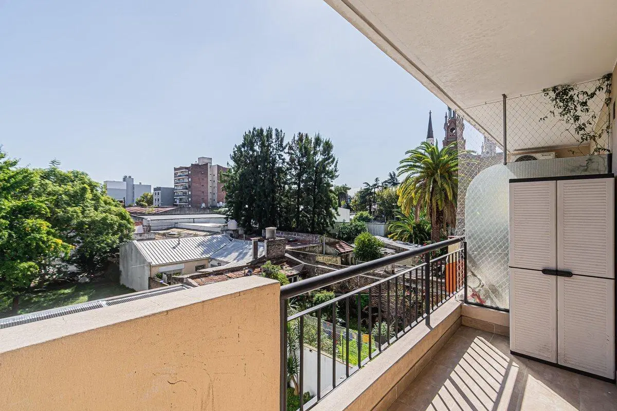 DEPARTAMENTO MONOAMBIENTE BALCÓN EN SANTOS LUGARES 2