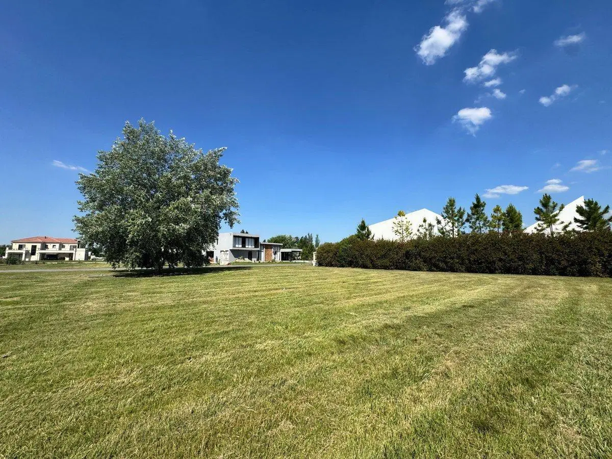 LOTE AL GOLF 1600 METROS COUNTRY SAN ELISEO 4