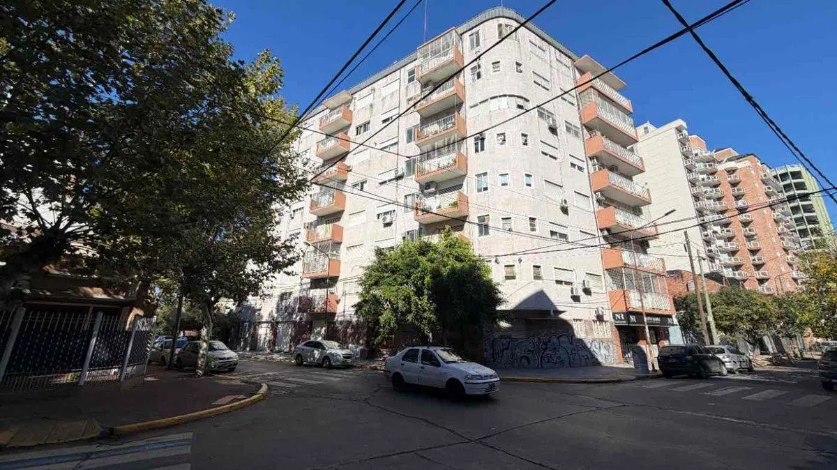 VENTA DEPARTAMENTO 2 AMBIENTES PATIO Y LAVADERO 4