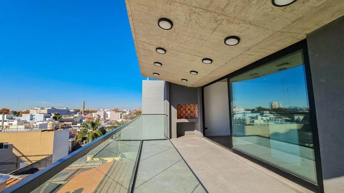 VENTA DEPARTAMENTO 4 AMBIENTES VILLA LURO 4