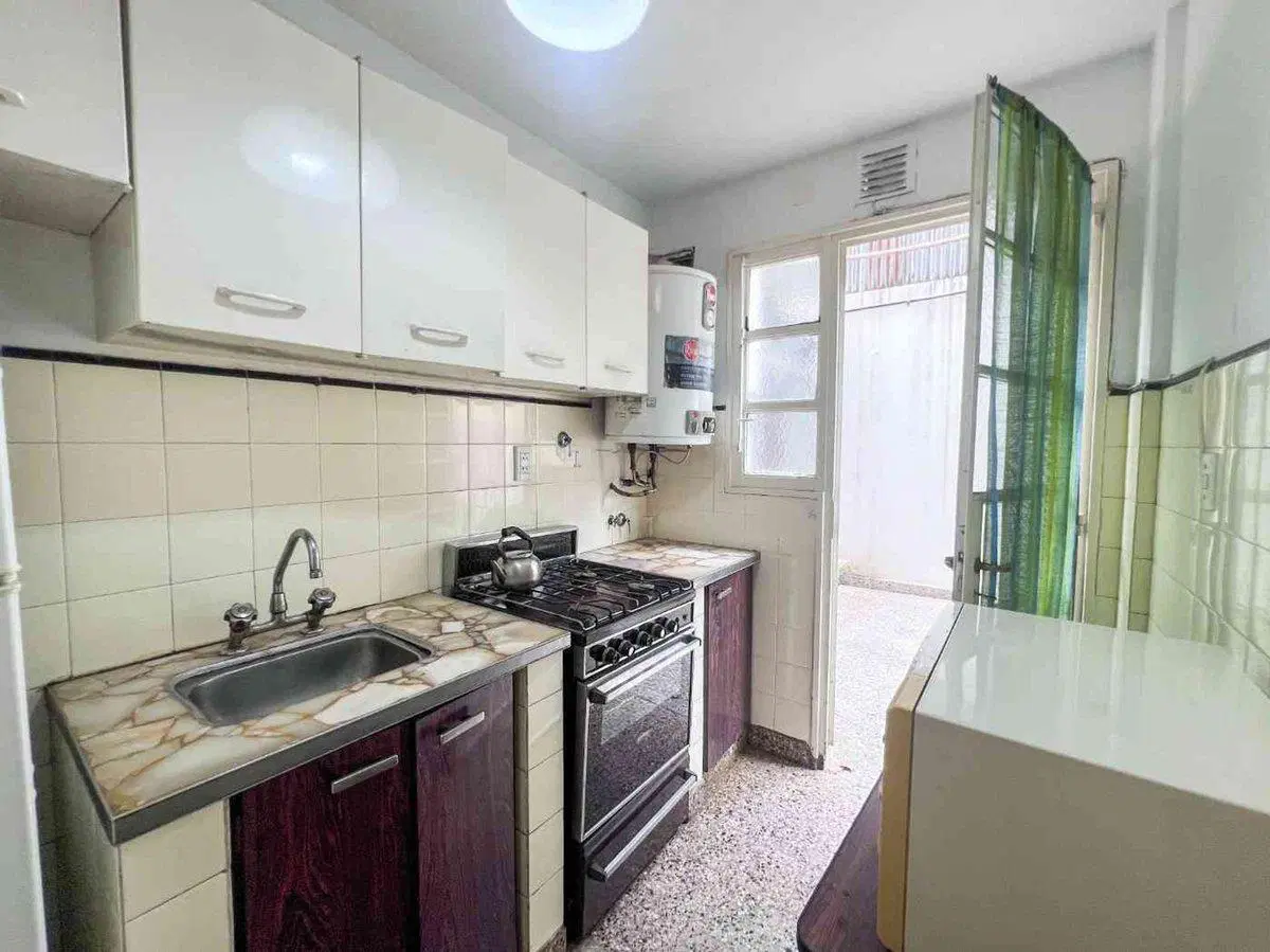 VENTA DEPARTAMENTO 2 AMBIENTES PATIO LAVADERO 5