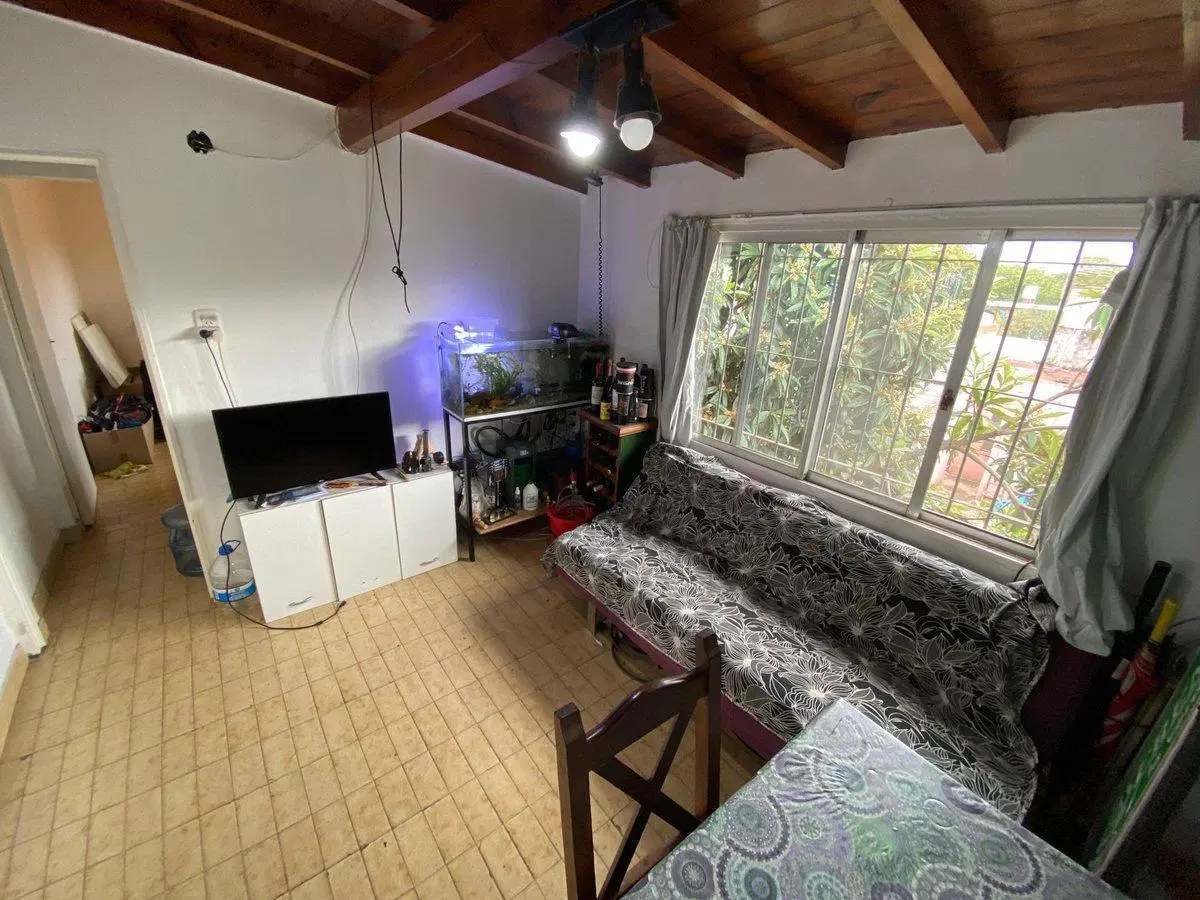 VENTA PH  4 AMBIENTES   PATIO  PERMUTA 8