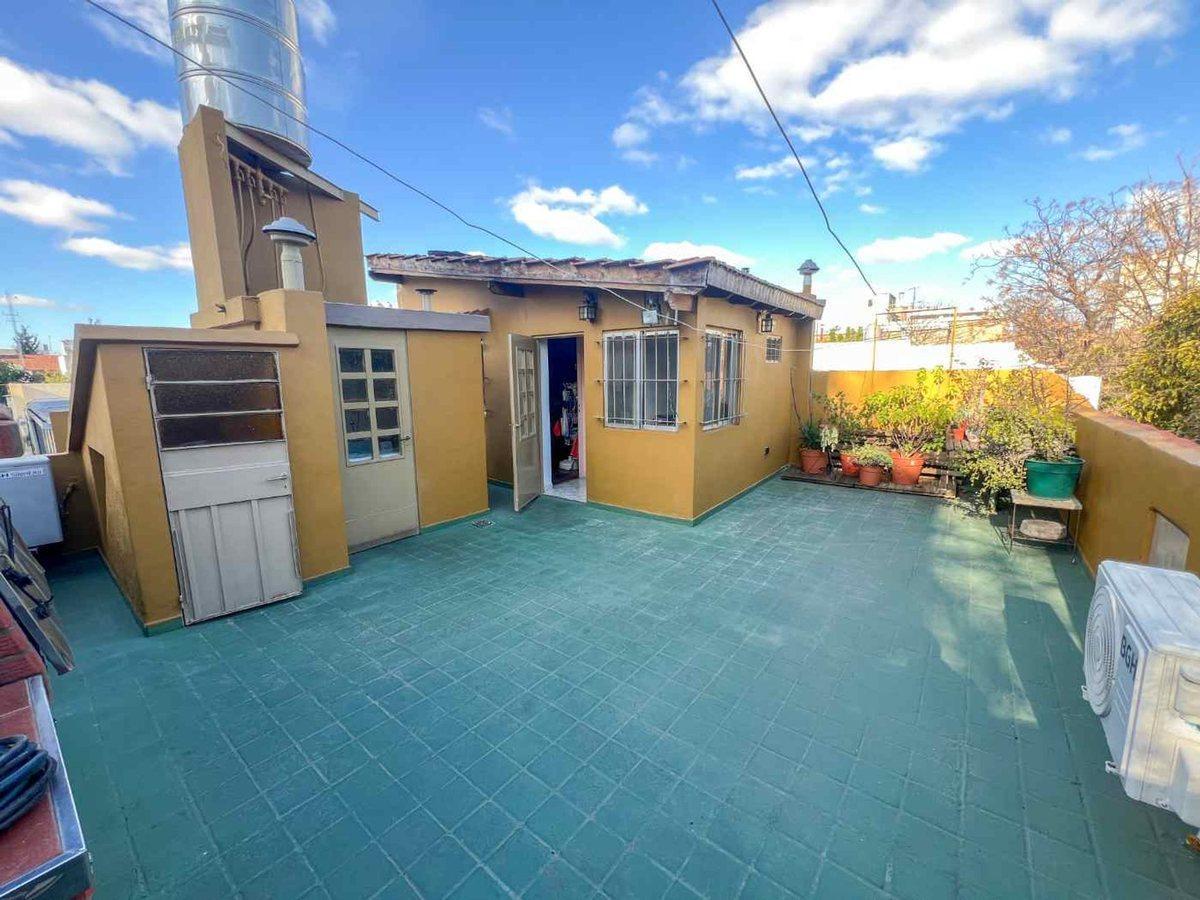 VENTA PH 4 AMBIENTES TERRAZA PARRILLA AGRONOMIA