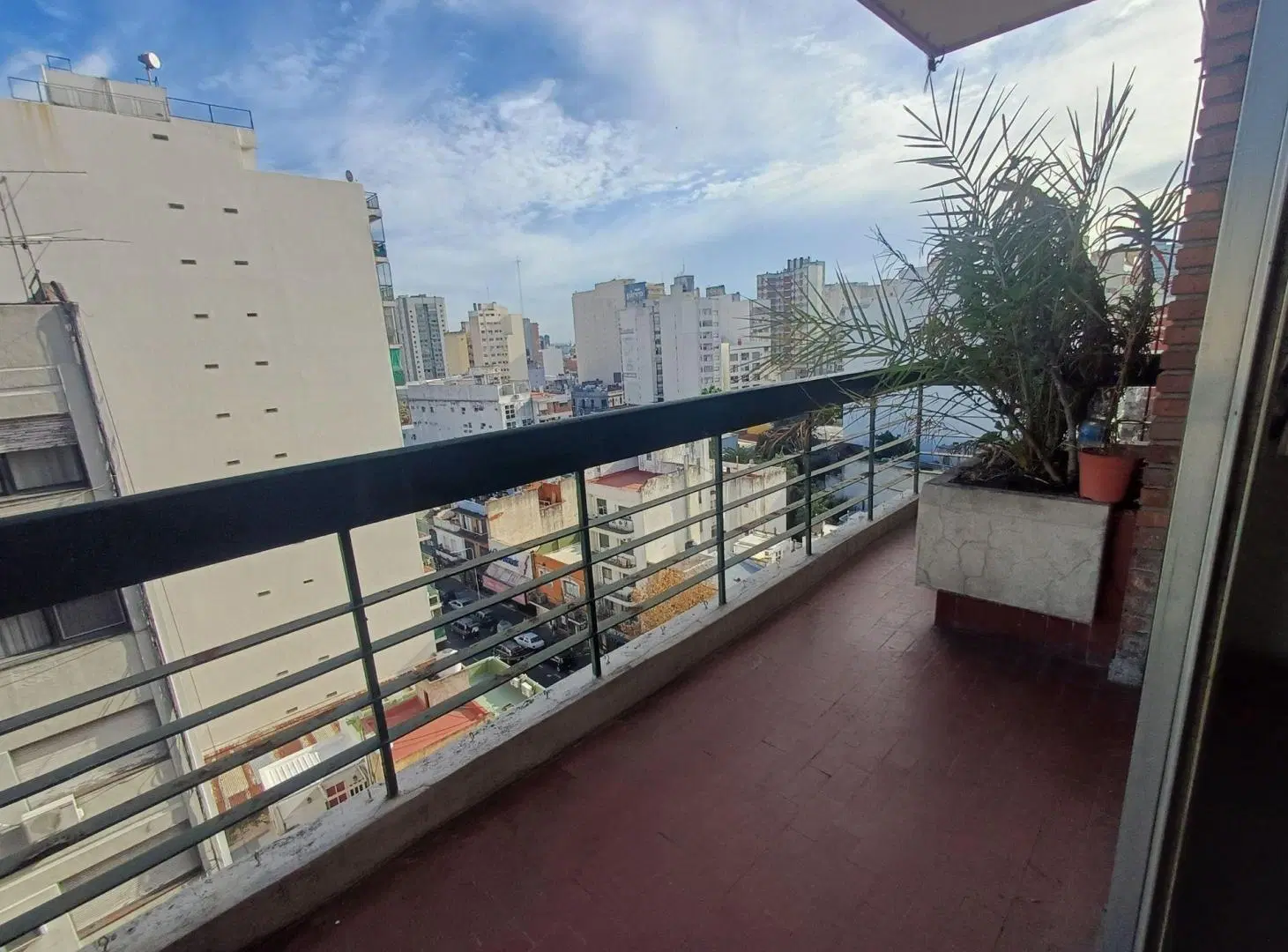 DEPARTAMENTO 3 AMBIENTES BALCON AL FRENTE 4