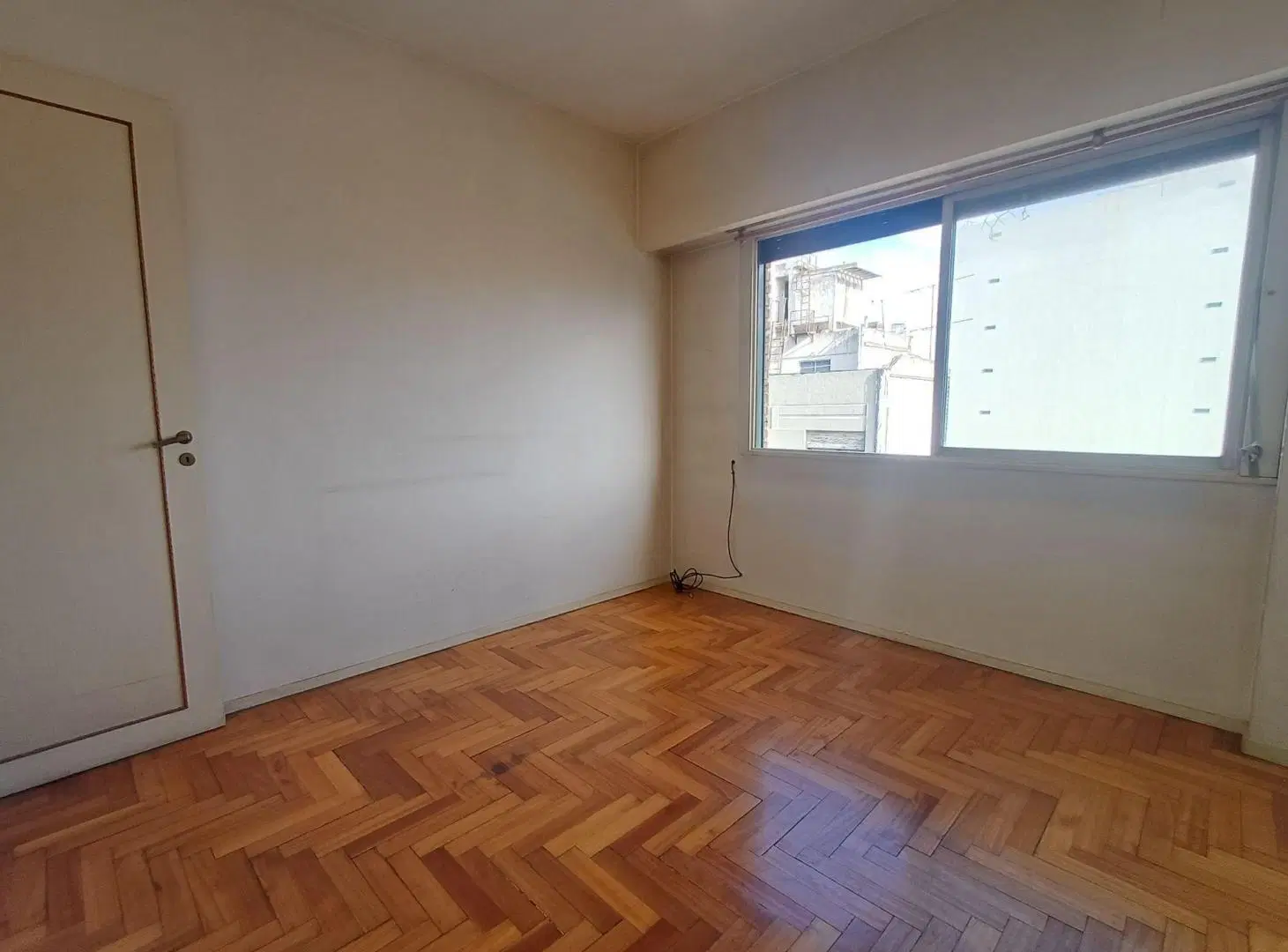 DEPARTAMENTO 3 AMBIENTES BALCON AL FRENTE 2