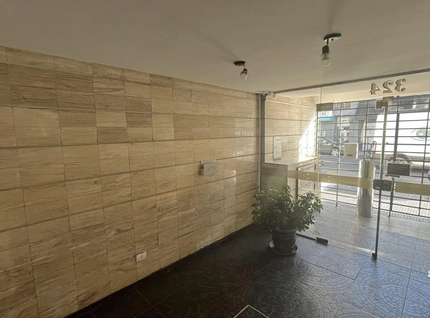 DEPARTAMENTO VENTA MORON 3 AMBIENTES DOBLE BALCON 2