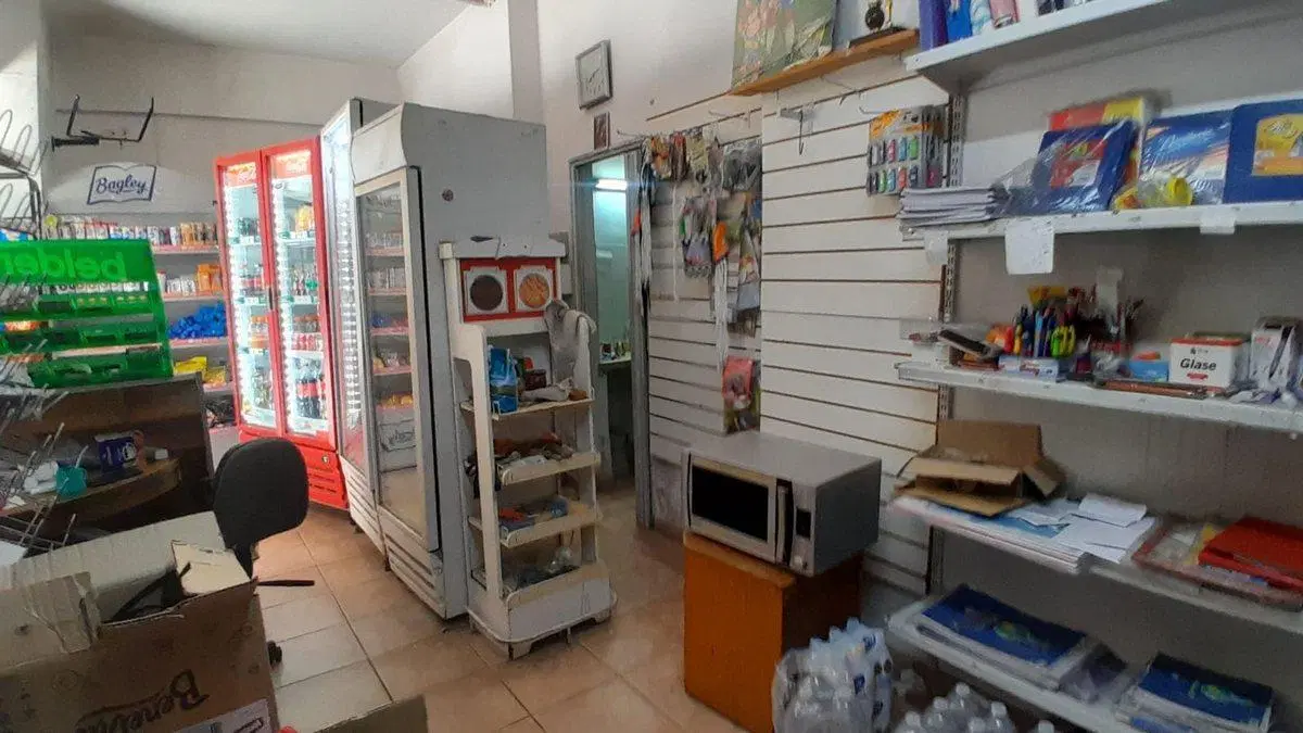 VENTA LOCAL VILLA MITRE 5