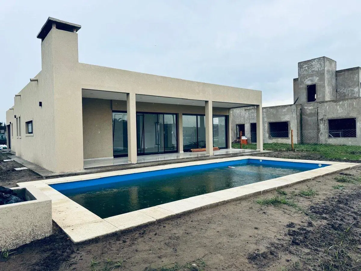 CASA EN CONSTRUCCION BARRIO EL ENSUEÑO 200 METROS 5