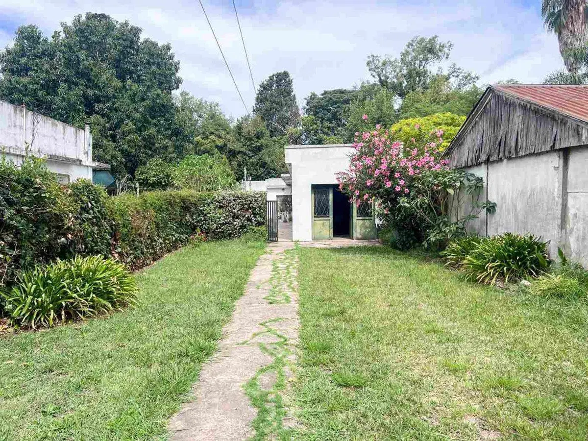 CASA 4 AMBIENTES PARQUE COCHERA LONGCHAMPS 4