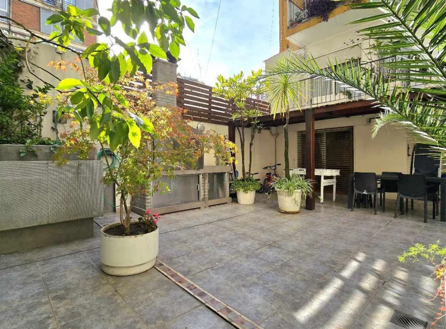 3 AMBIENTES PATIO PARRILLA ESPACIO GUARDACOCHES 4