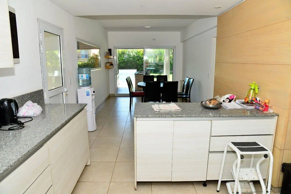 CASA 5 AMBIENTES HARAS SANTA MARIA 4