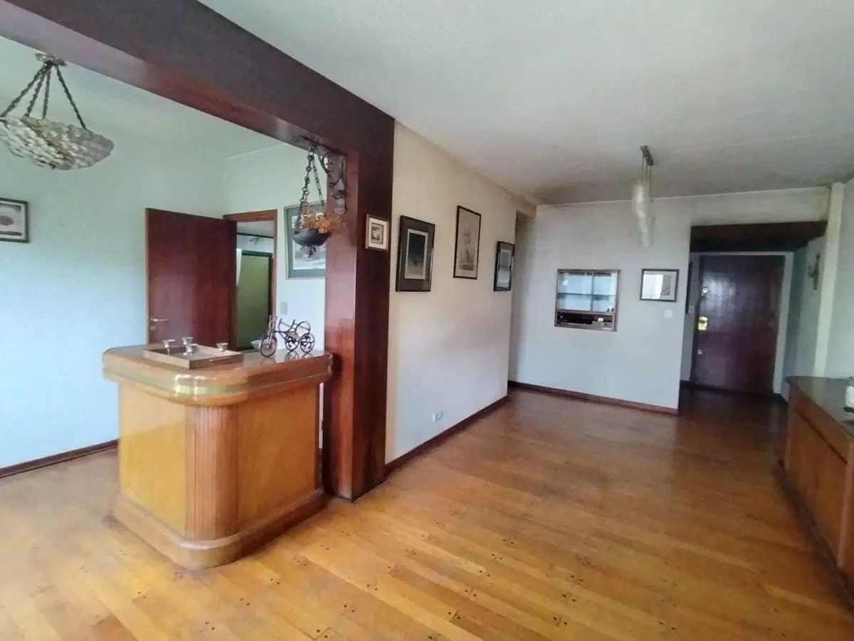 VENTA SEMIPISO 4 AMBIENTES BALCON AL FRENTE BOEDO 3