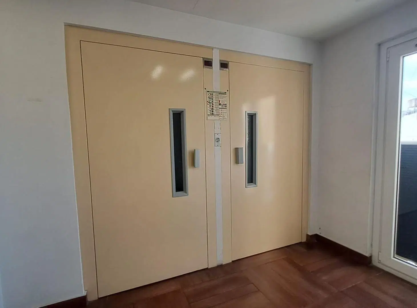 ALQUILER OFICINA  203 METROS MONSERRAT 3