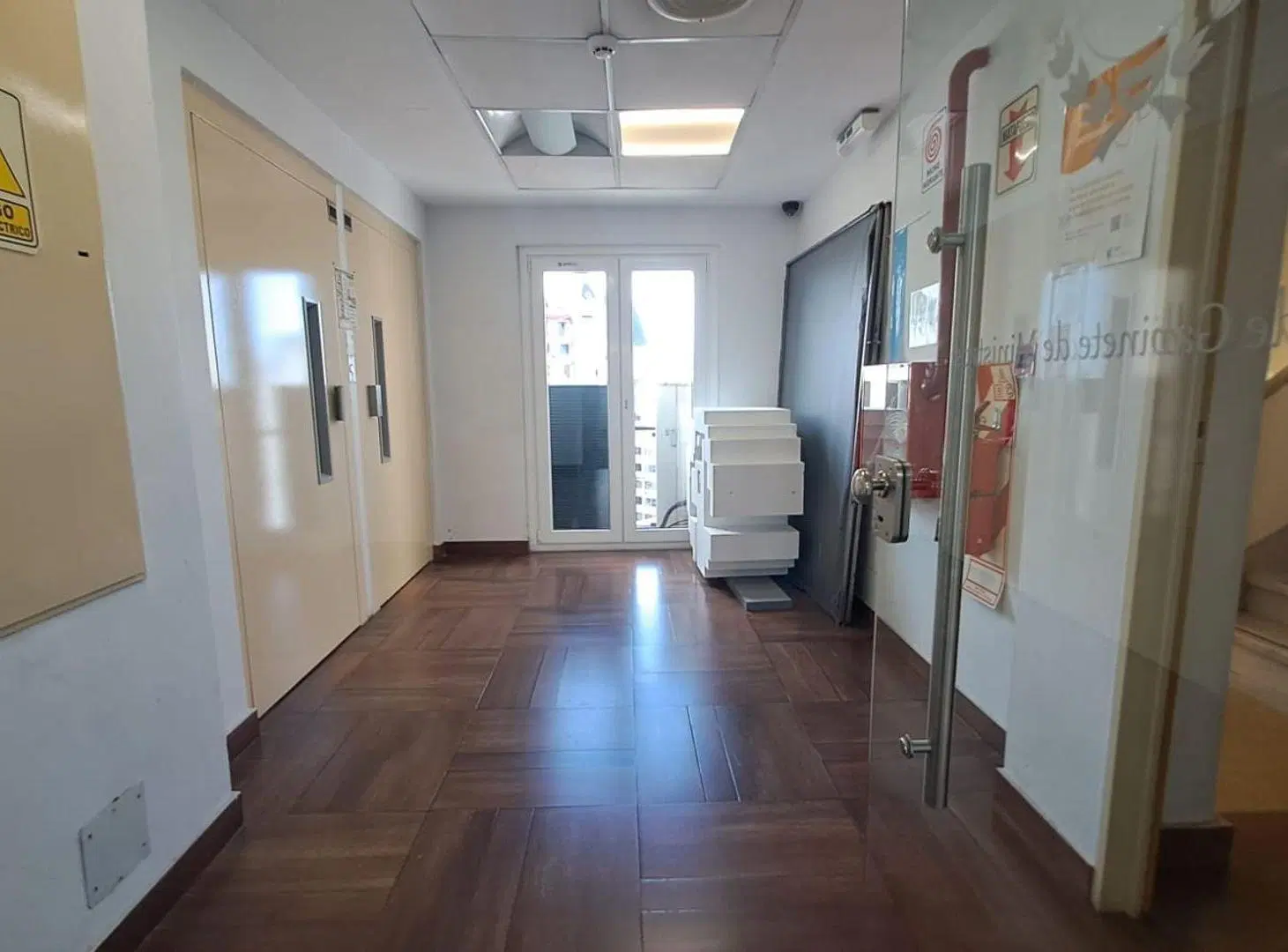 ALQUILER OFICINA  203 METROS MONSERRAT 2