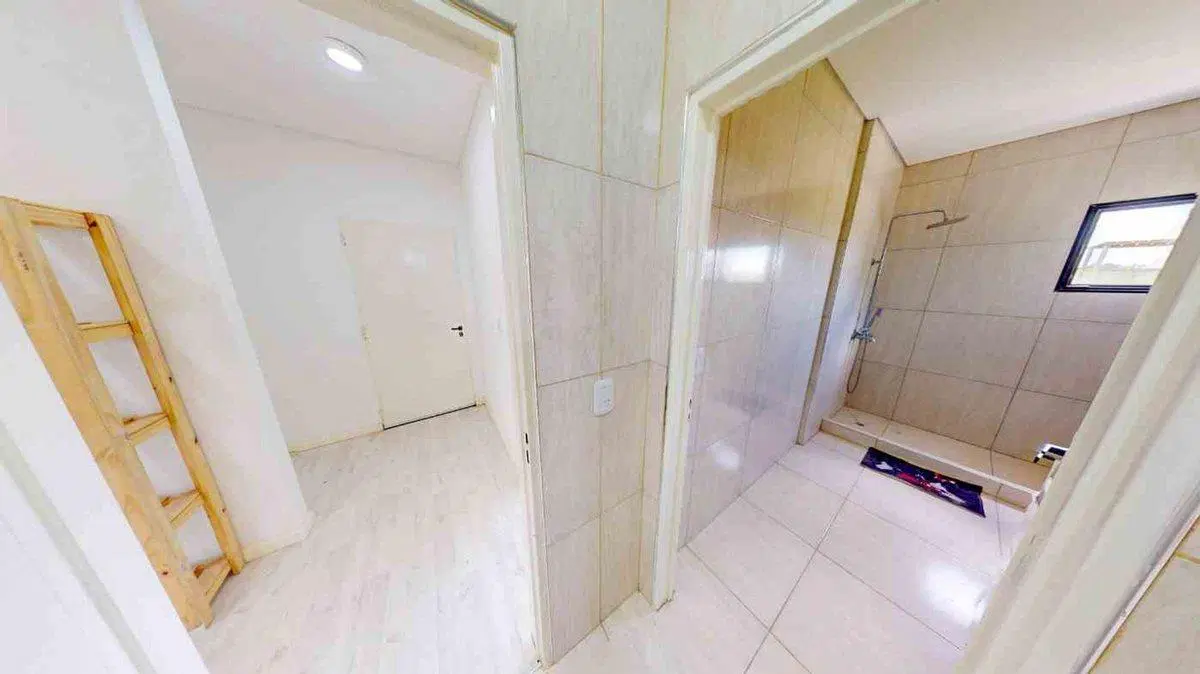 VENTA CASA 5 AMBIENTES PILETA 4
