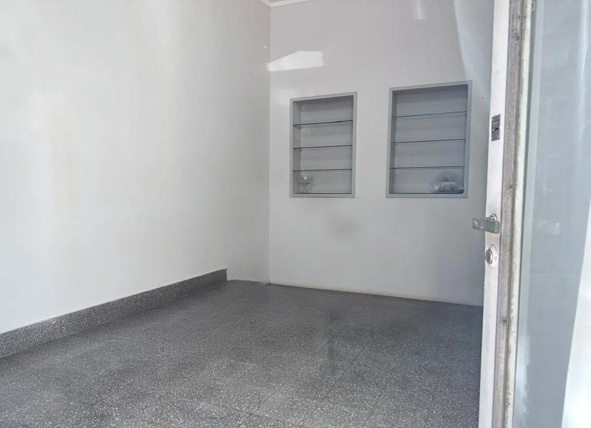 VENTA LOCAL ALMAGRO 2