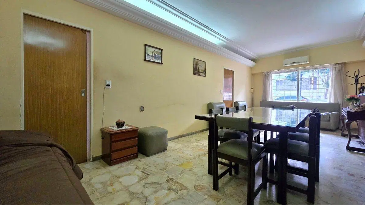 CASA VENTA 5 AMBIENTES COCHERA PATIO VERSAILLES 8