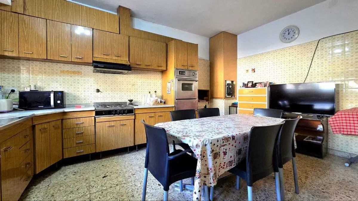 CASA VENTA 5 AMBIENTES COCHERA PATIO VERSAILLES 5
