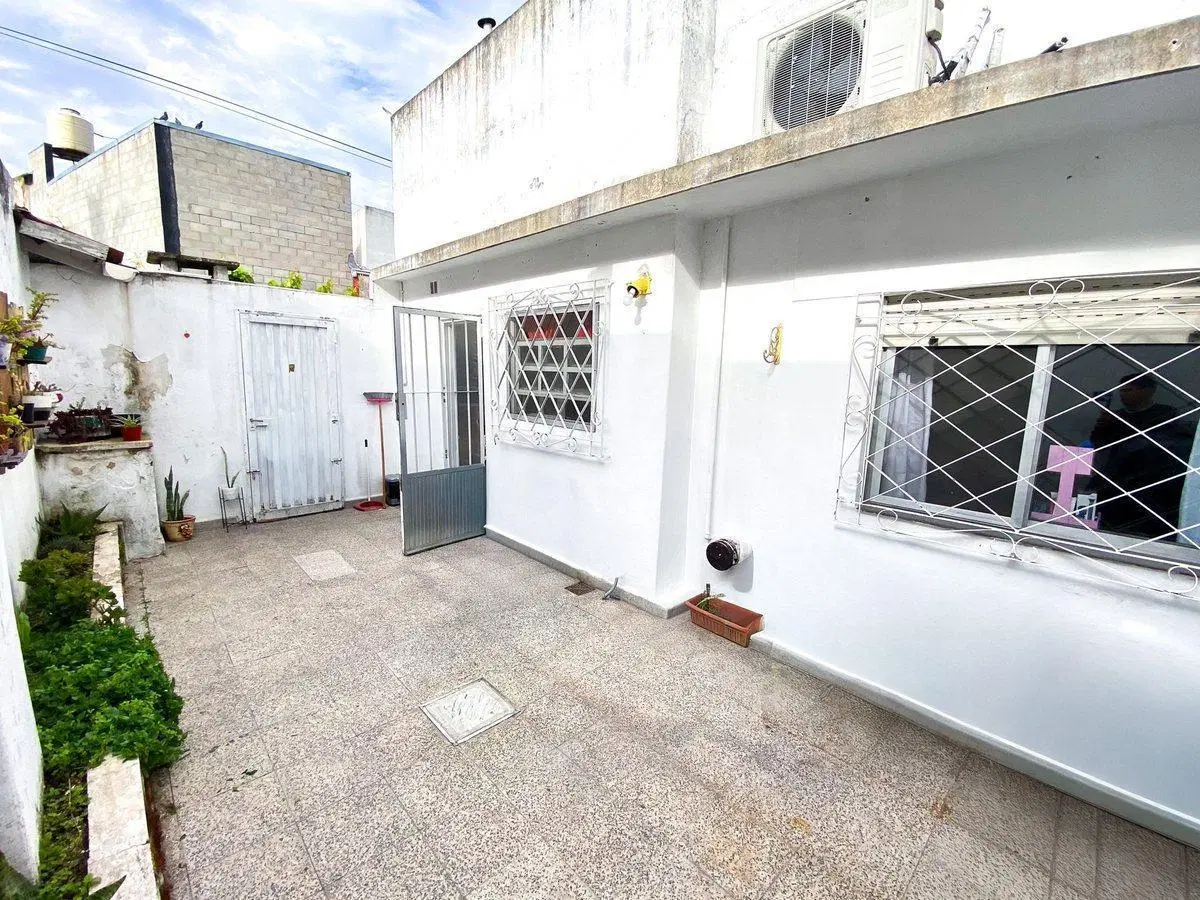VENTA PH 3 AMBIENTES PATIO Y TERRAZA LANUS OESTE 2