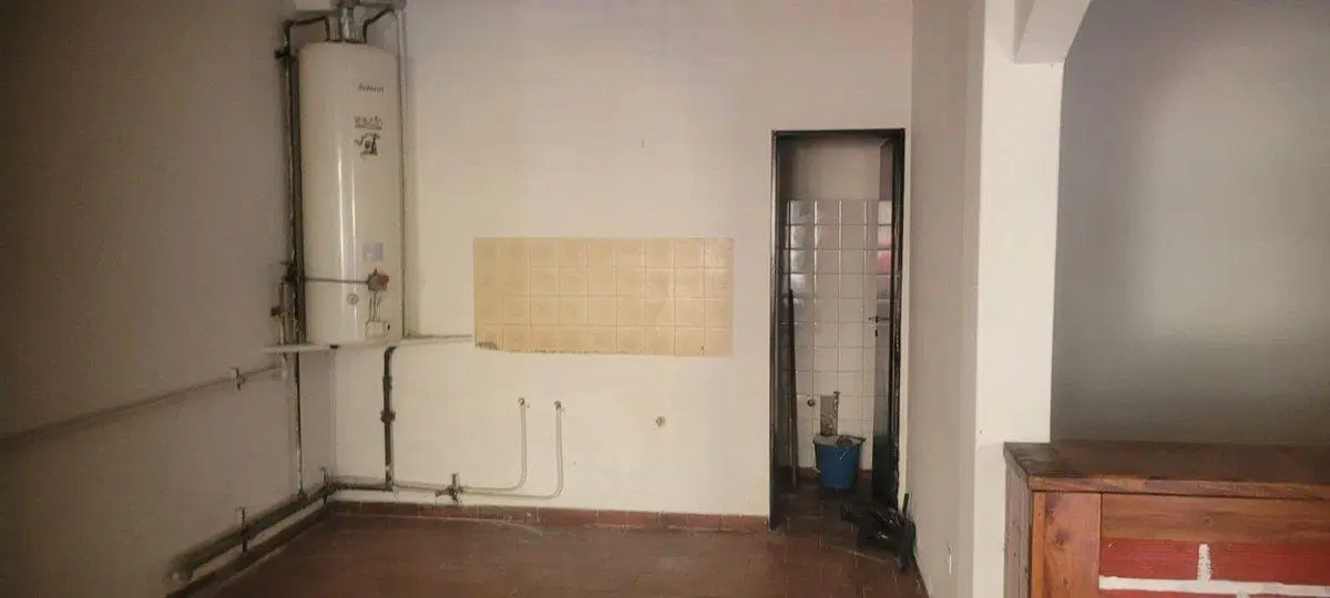 VENTA LOCAL COMERCIAL FLORES 2