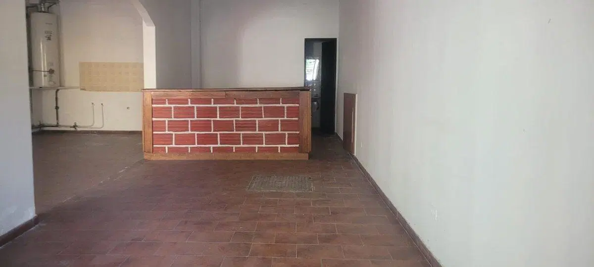VENTA LOCAL COMERCIAL FLORES 3