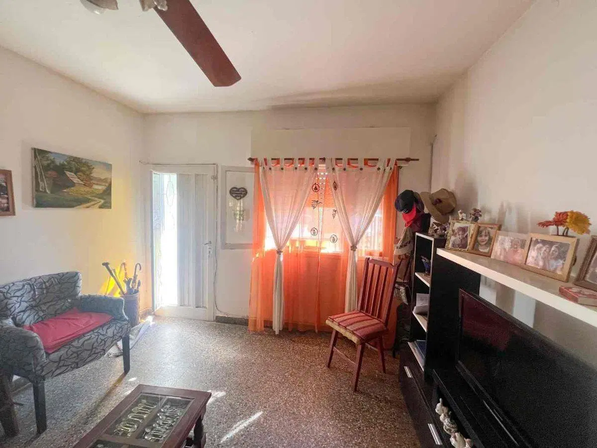 VENTA CASA 3 AMBIENTES JARDIN PILETA DOMSELAAR 3