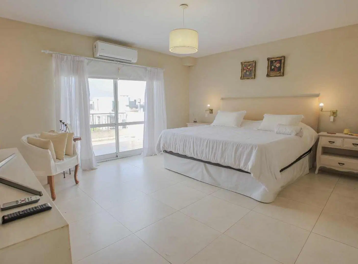 CASA HARAS SANTA MARÍA  IMPECABLE EN CU DE SAC 5