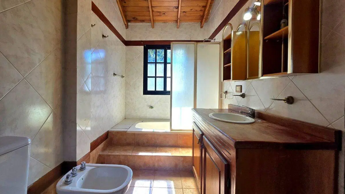 VENTA DE CASA 4 AMBIENTES EN LOMA VERDE ESCOBAR 8