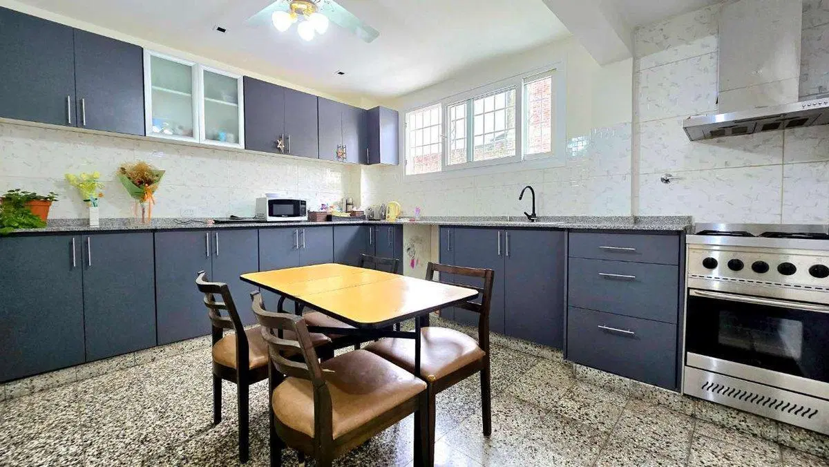 VENTA PH 4 AMBIENTES TERRAZA BALCÓN SIN EXPENSAS 3
