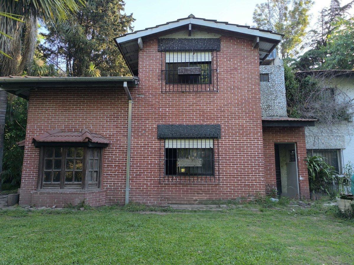 CASA QUINTA 4 AMBIENTES PILETA PARQUE Y PARRILLA