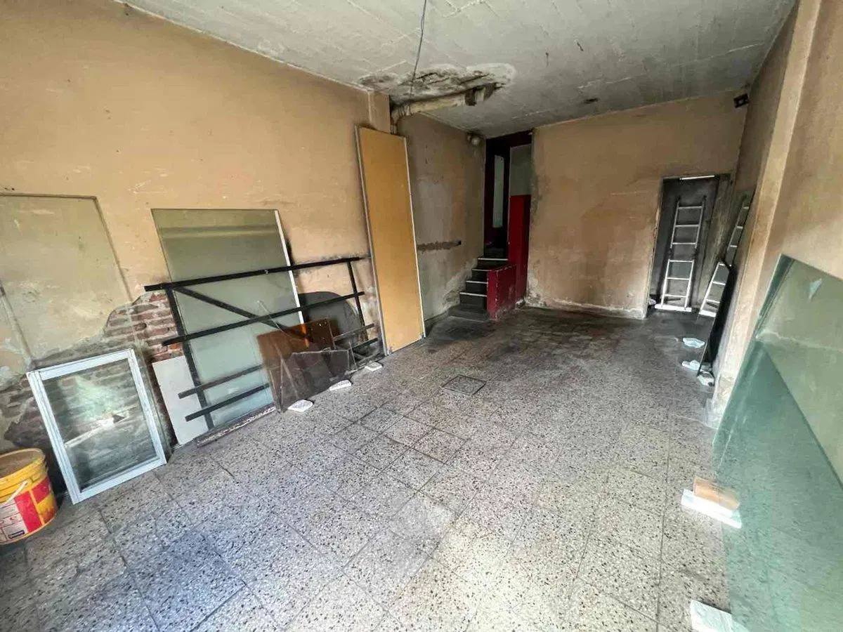 LOCAL COMERCIAL Y 2 PH EN BLOQUE TEMPERLEY 3
