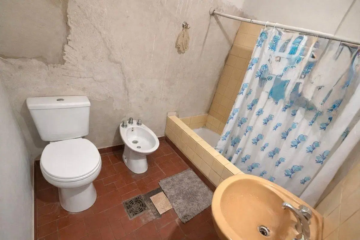 CASA 3 AMBIENTES PATIO RAFAEL CASTILLO 4