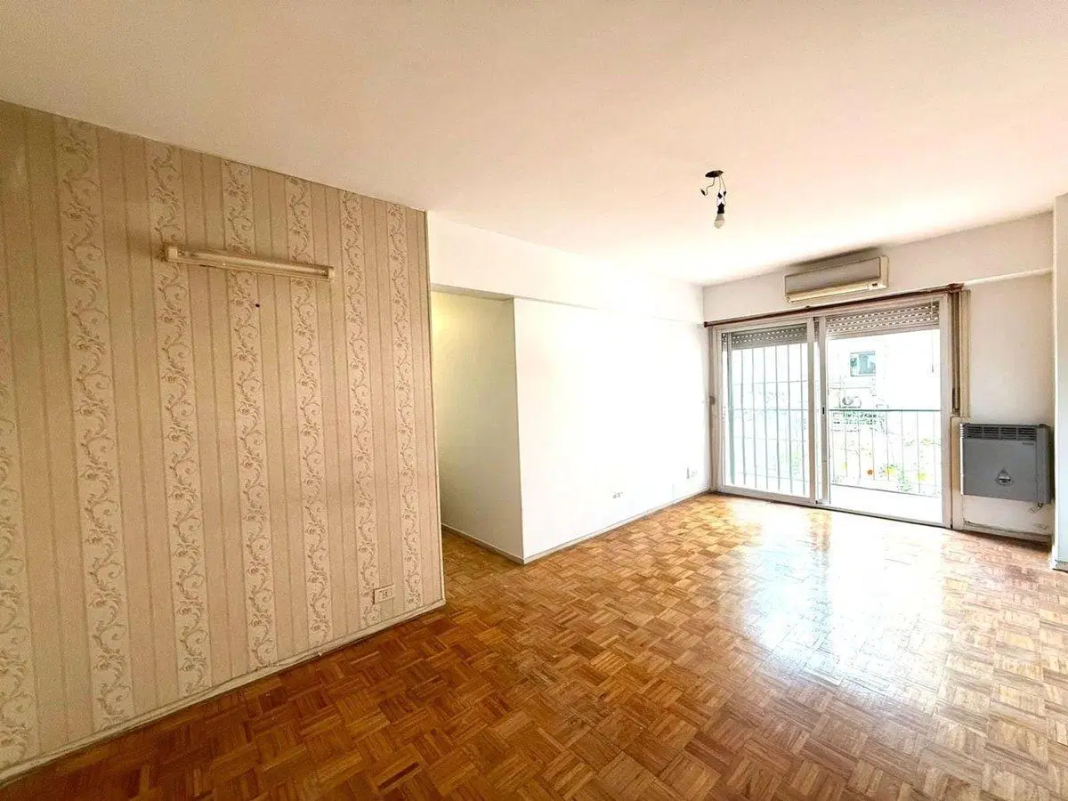 DEPARTAMENTO 4 AMBIENTES COCHERA BALCON 2