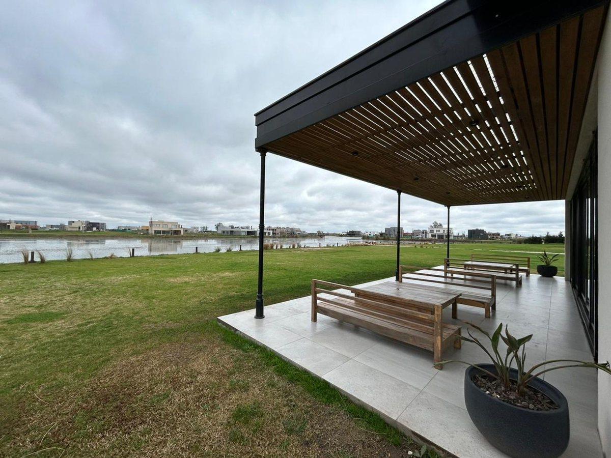 LOTE BARRIO PRIVADO SANTA CLARA AL SUR ETAPA 1