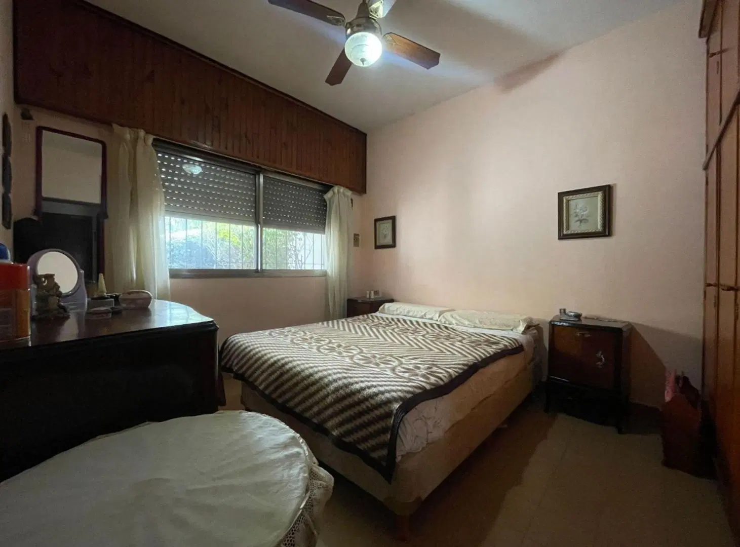 CASA 3 AMBIENTES COCHERA JARDIN PARRILLA LAVADERO 3