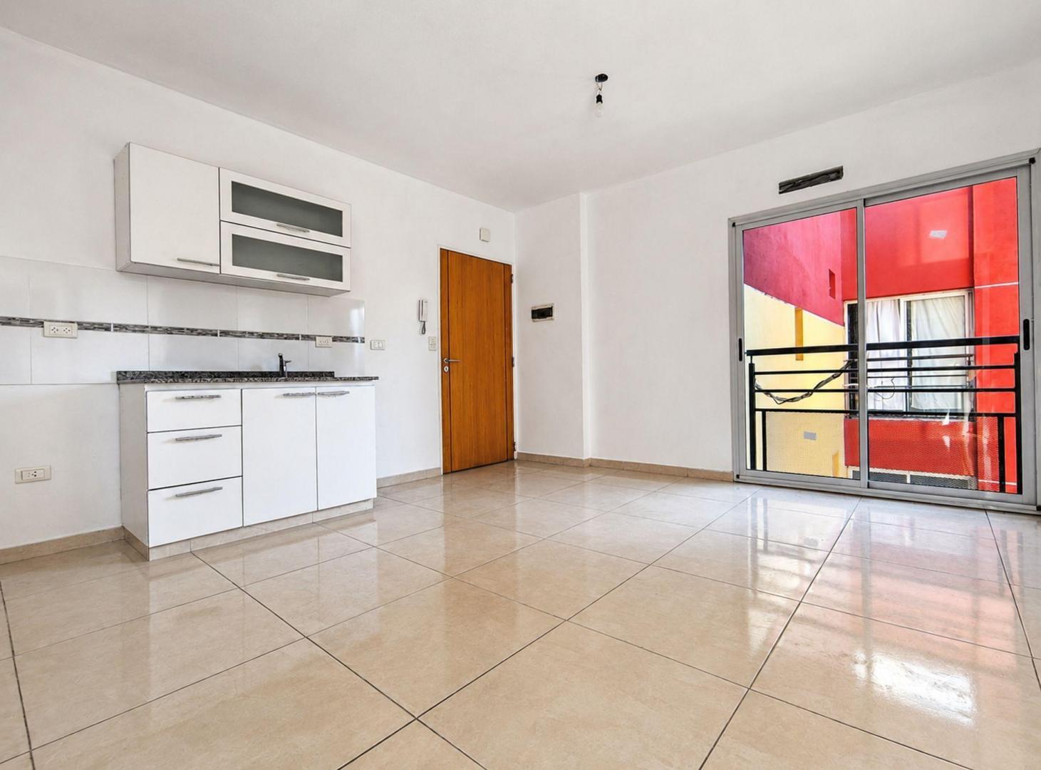 DEPARTAMENTO 2 AMBIENTES COCHERA