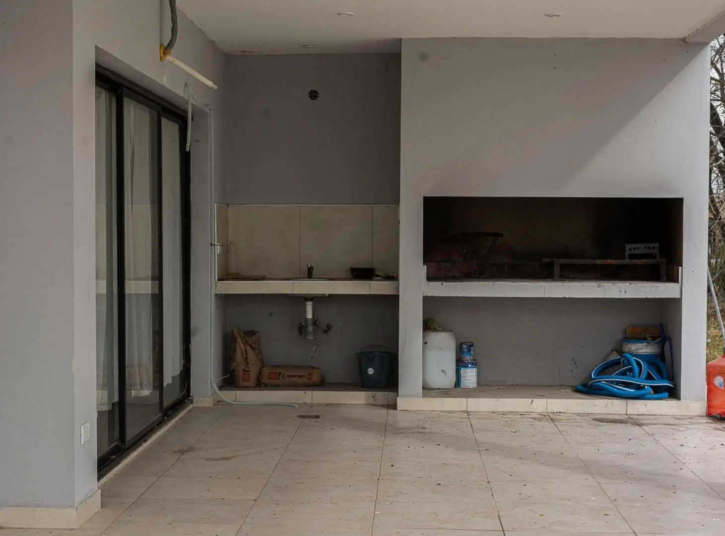 VENTA CASA 4 AMBIENTES PILETA PERMUTA VEHÍCULOS 3