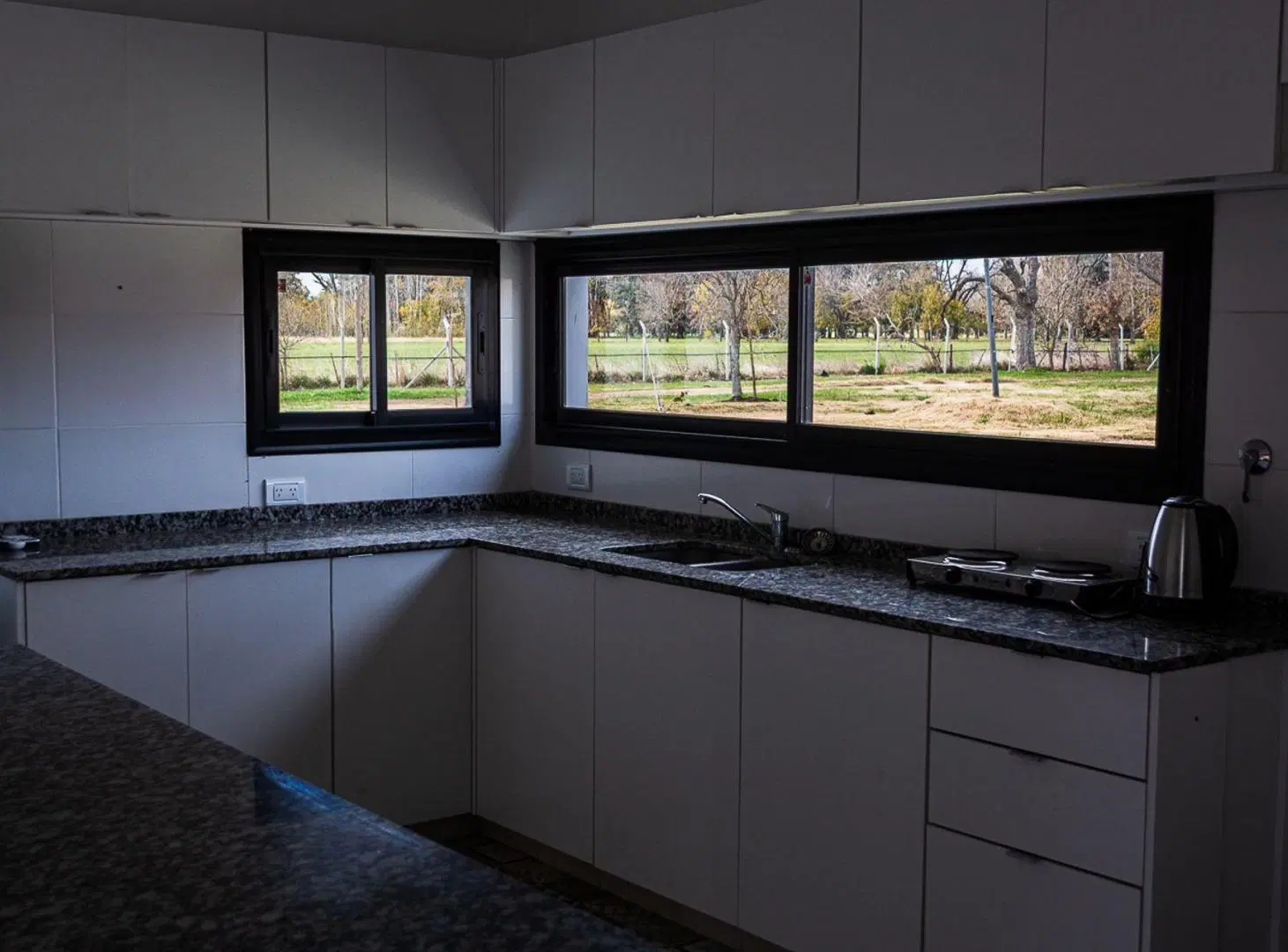 VENTA CASA 4 AMBIENTES PILETA PERMUTA VEHÍCULOS 2