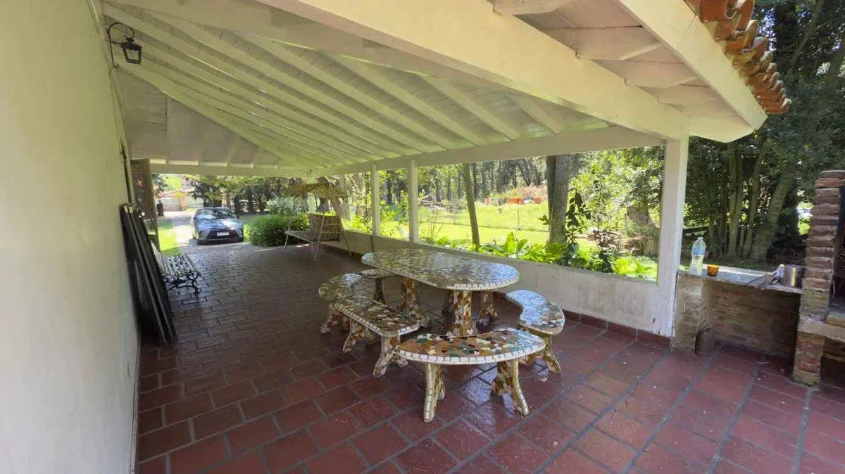 CASA QUINTA EN VENTA 3 AMBIENTES PILETA PARQUE 3