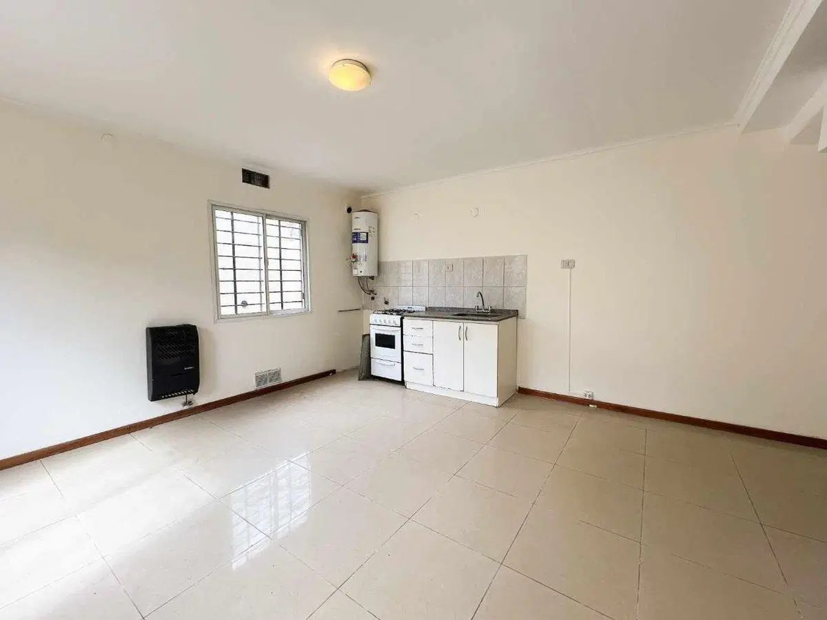 DÚPLEX 2 AMBIENTES EN VENTA EN ADROGUÉ 3