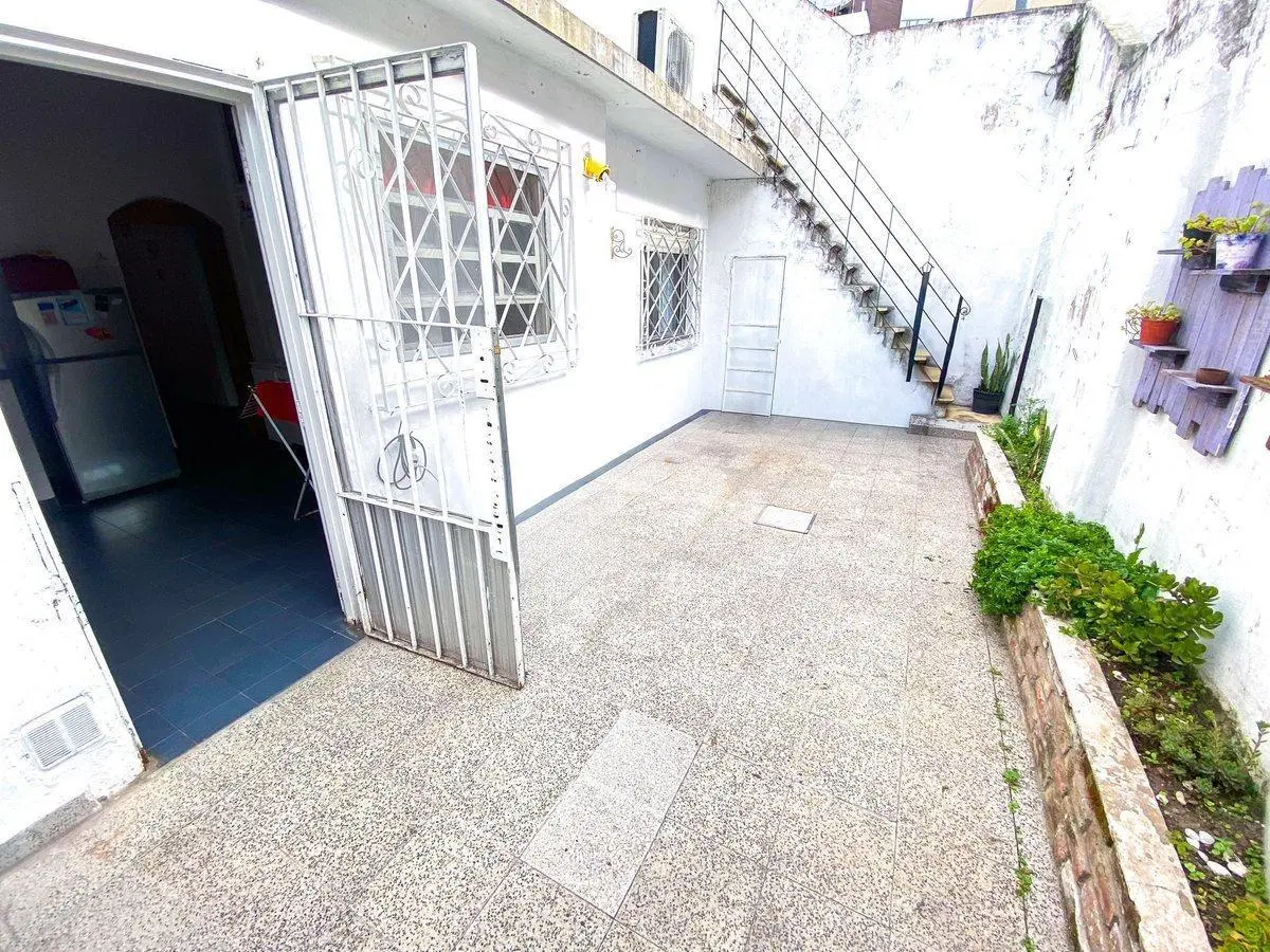 VENTA PH 3 AMBIENTES PATIO Y TERRAZA LANUS OESTE 4
