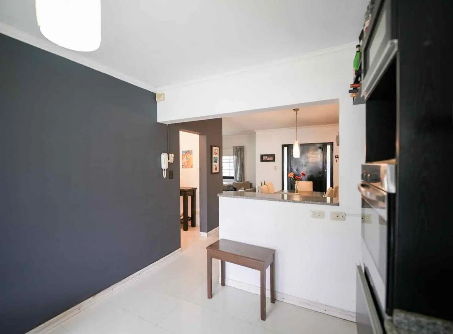 CASA 4 AMBIENTES CON JARDIN Y PILETA BURZACO 2