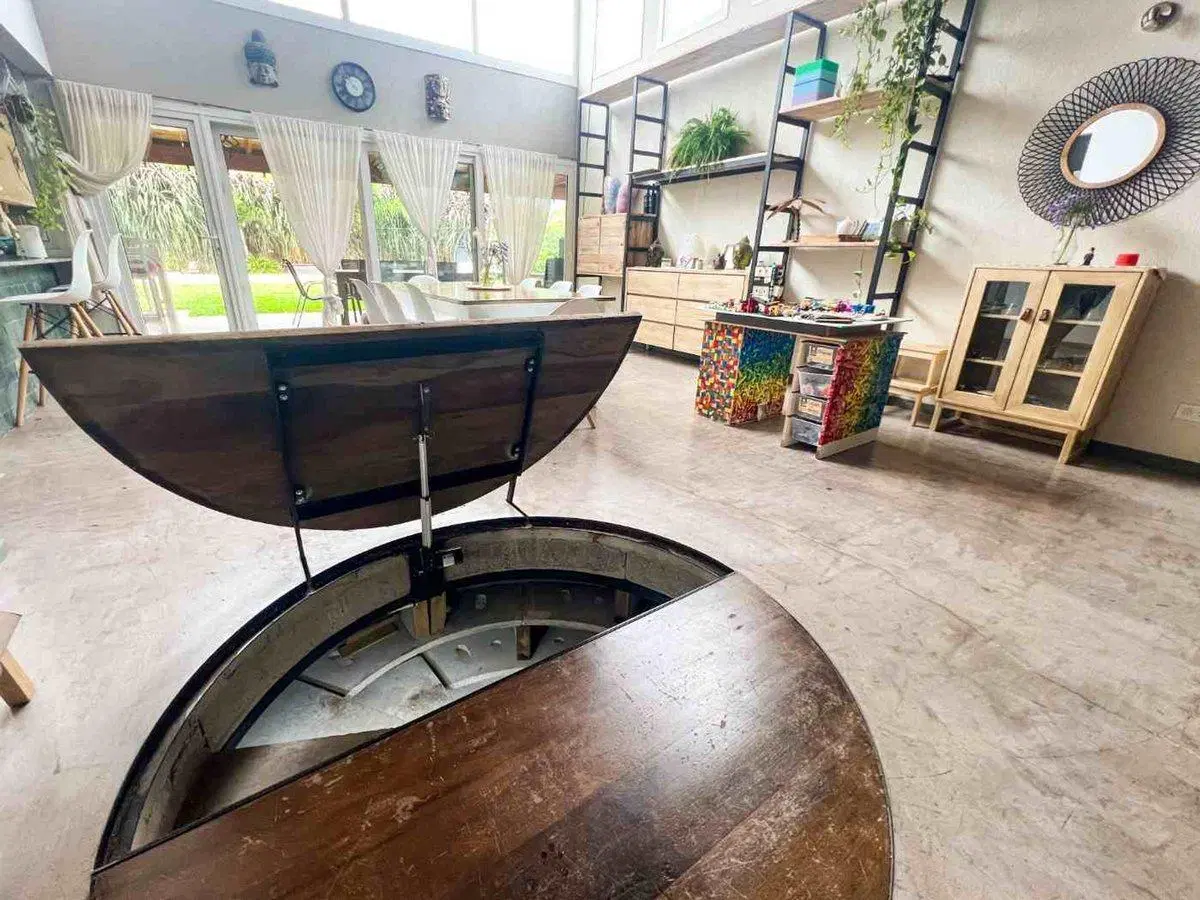 VENTA CASA 6 AMBIENTES SANTA ELENA PILETA CAVA 3