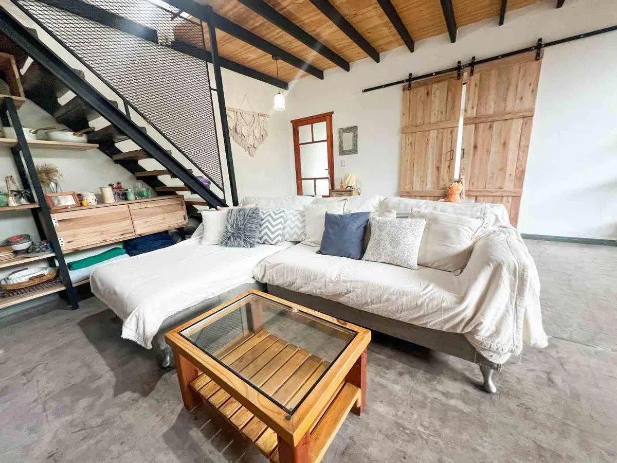 VENTA CASA 6 AMBIENTES SANTA ELENA PILETA CAVA 2