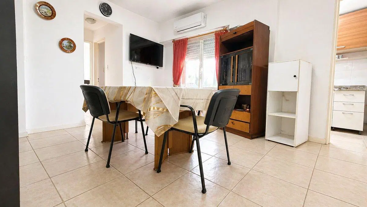 VENTA DEPARTAMENTO 2 AMBIENTES PATIO Y LAVADERO 3